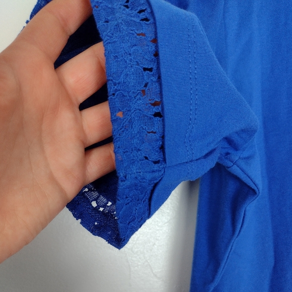 PRICE DROP Royal Blue Short Sleeve Tee with Lace Detail Size XL - Picture 8 of 8